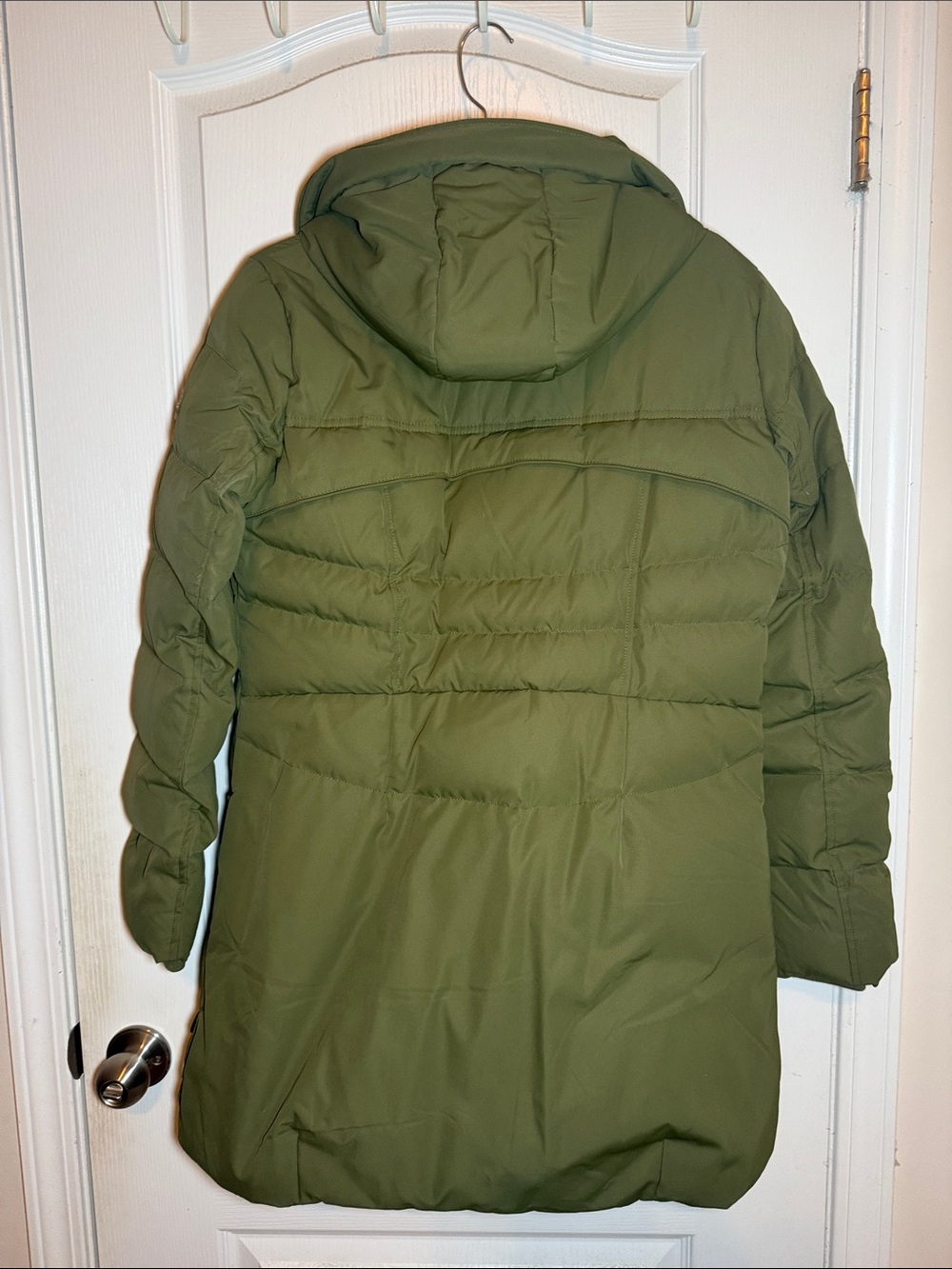 Orolay Quilted Hooded Puffer Jacket in Olive Green - Picture 2 of 7